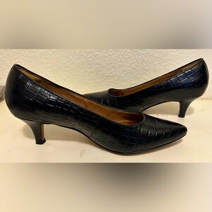 Clark’s Artisan Black Pumps. Size 7 1/2 M.